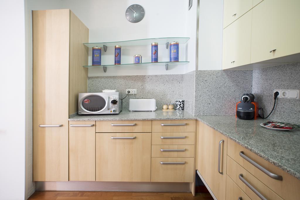 Canela Homes Barcelona Universitat Eksteriør billede